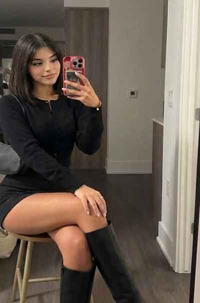 Julie, 22 ar, Tofte